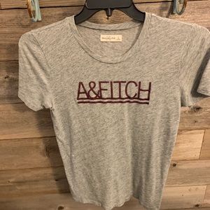 🖤ABERCROMBIE AND FITCH T-SHIRT🖤